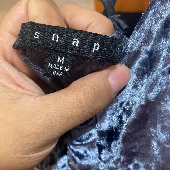 Snap blue velvet pantsuit - Picture 4 of 7